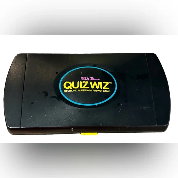 Vintage Quiz Wiz Tiger Electronics Handheld Question & Answer Game Book & Cartri - Picture 2 of 3